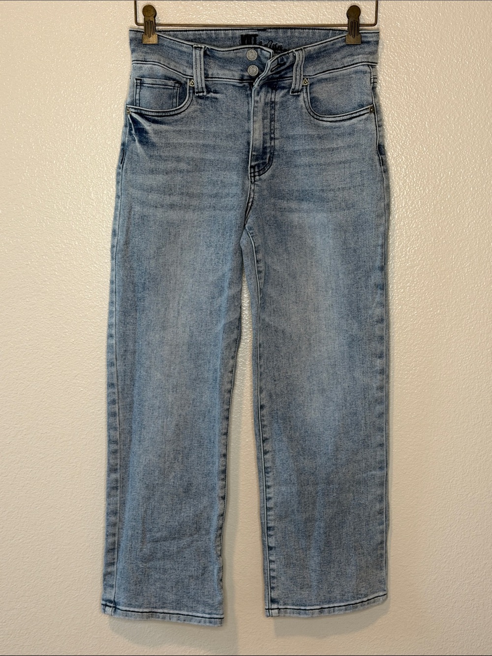 Kut from the Kloth Light Blue Straight Jeans size 0 (bin13)